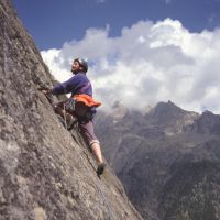 Colin Maddison on Orage-d'Etoiles at Ailefroide (Photographs by Duncan Lee)