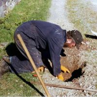 Alan Digging (Virginia Castick)