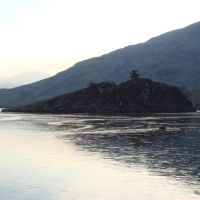 Sunday on Mynydd Mawr - a frozen Llyn y Dywarchen (Dave Shotton)