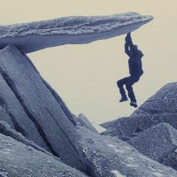 Cantilever Stone, dry tooling (Dave Dillon)