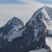 Upper snow slopes of the Nollen Route taken from the Jungfrau (Andy Stratford)