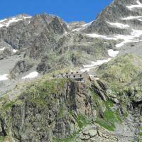 Glacier Blanc Hut (Lucie Williams)