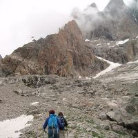 Approaching the Refuge du Promontoire (Colin Maddison)