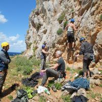 Girls climb, boys gossip (Lucie Williams)