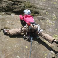 Ding making a big stretch at the start of Hollybush Gully Right (Roger Dyke)