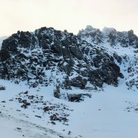 Aladdins Buttress in great climbing condition (Andy Stratford)