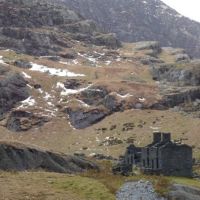 Ruined quarry buildings (Oi Ding Koy)